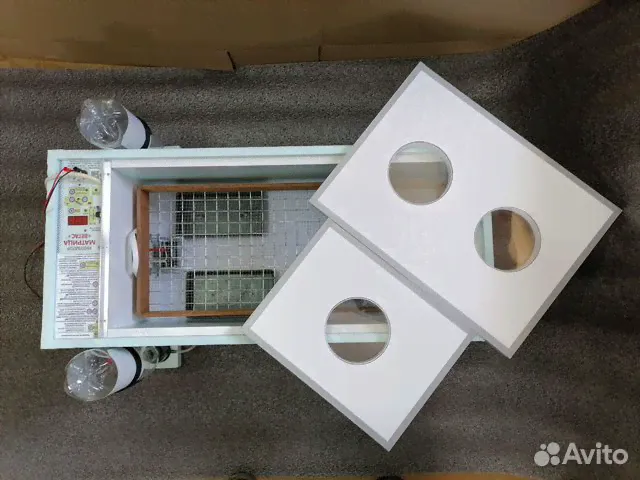 Инкубатор Блиц Матрица " Вегас" (90 яиц)-2